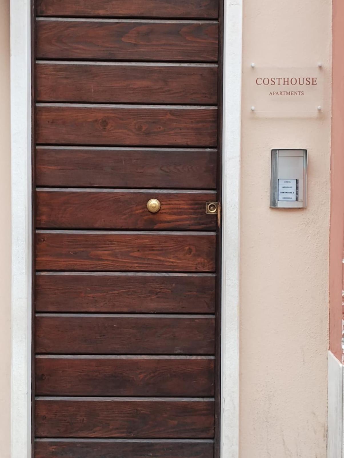 Costhouse Apartment Brescia Exterior photo